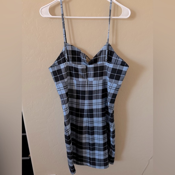 Fashion nova Plaid dress - Picture 2 of 2